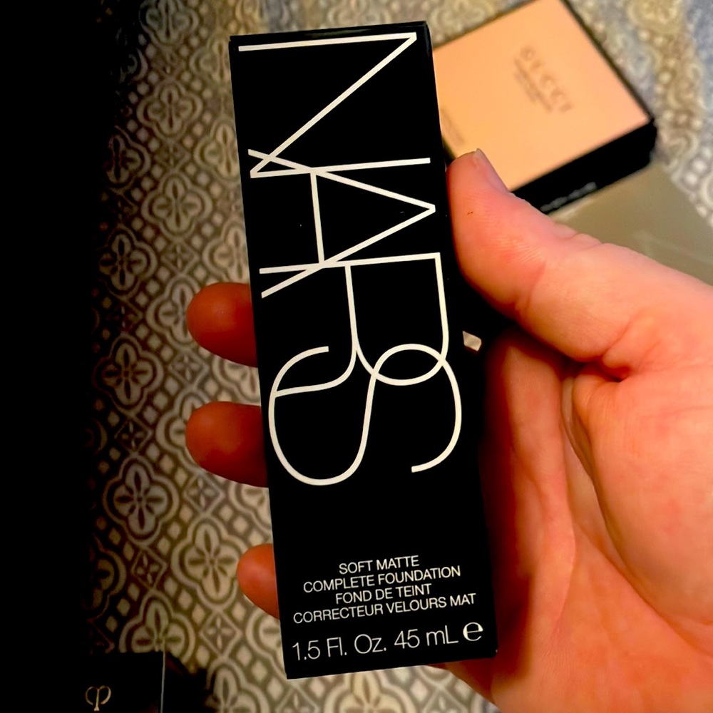 NARS soft matte foundation
